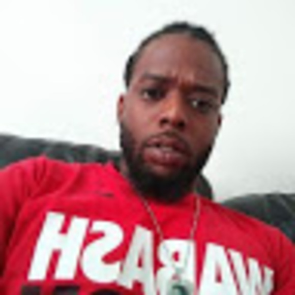 Meet your Posher, Carlos - Picture 1 of 1